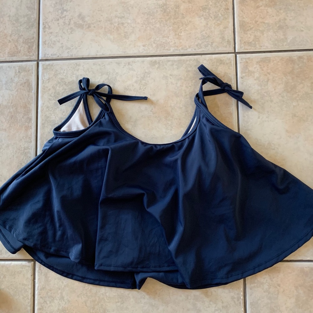 Swing top
